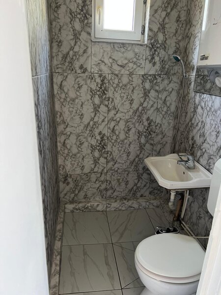 Salaj, Tunsu Petre, Aleea Livezilor,